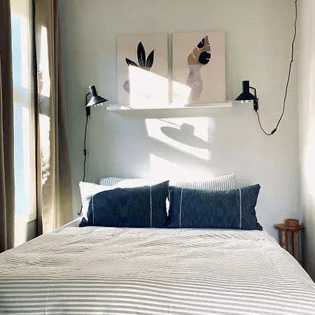 Refined And Ultra-central アパート *